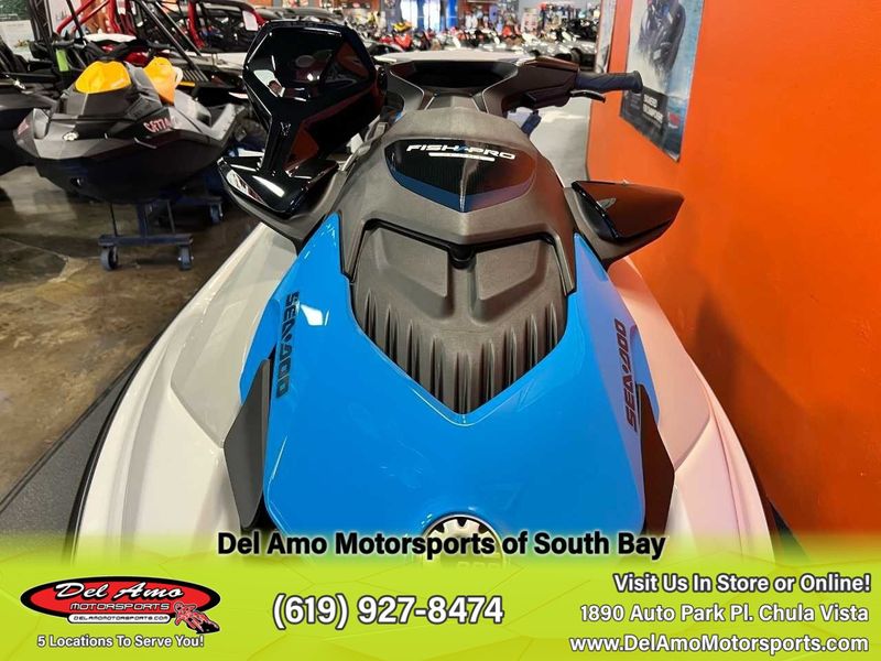 2023 Sea-Doo 33PA  in a WHITE / GULF STREAM BLUE exterior color. Del Amo Motorsports of South Bay (619) 547-1937 delamomotorsports.com 