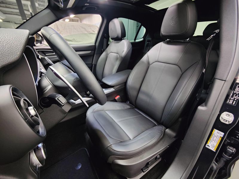 New 2025 Alfa Romeo Stelvio AwdImage 11