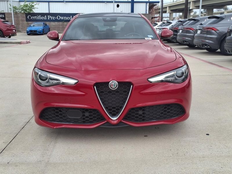 2022 Alfa Romeo Giulia TiImage 12