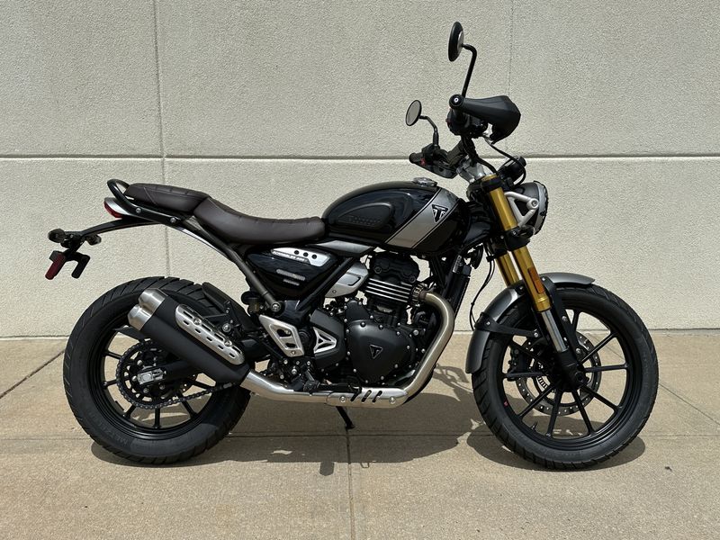 2024 Triumph SCRAMBLER 400 XImage 2