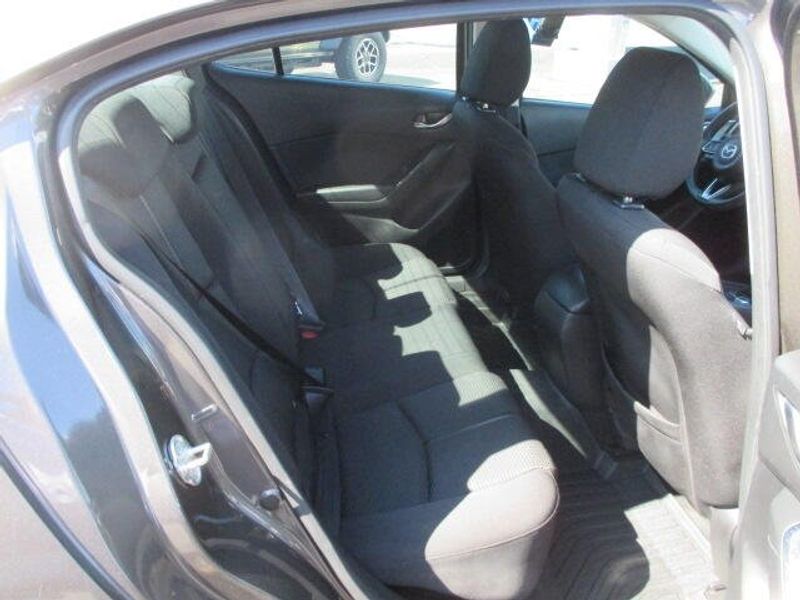 Used 2017 Mazda Mazda3 SportImage 25