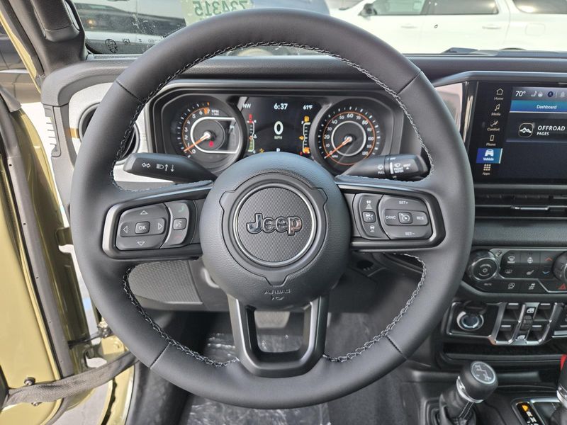 New 2026 Jeep Gladiator Sport S 4x4