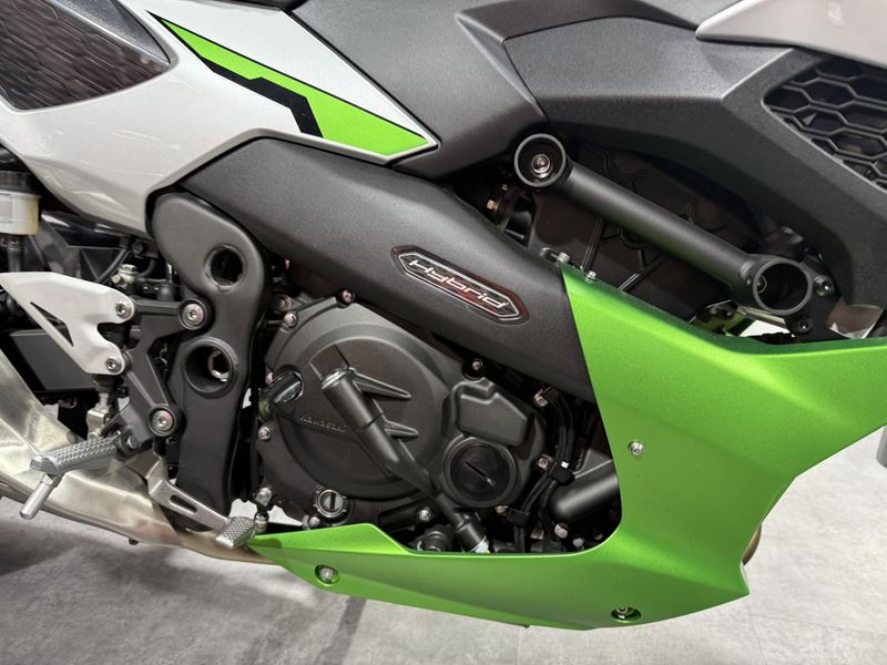 Used 2024 Kawasaki Z7 Hybrid ABS Image 2
