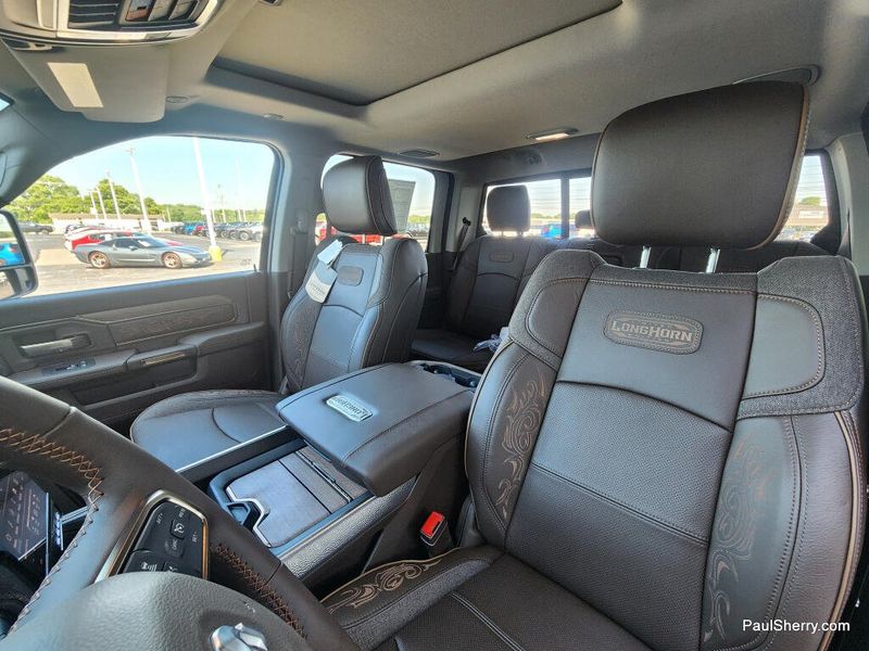 New 2026 RAM 3500 Limited Longhorn Crew Cab 4x4 8' Box