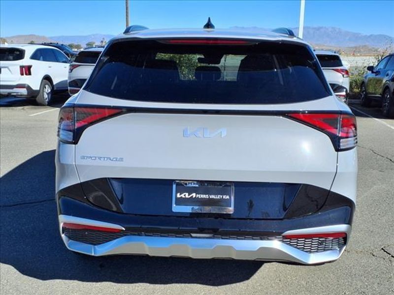 2025 Kia Sportage SXImage 5
