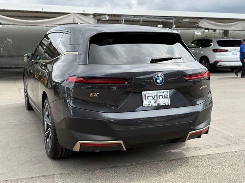 Used 2023 BMW iX xDrive50Image 11