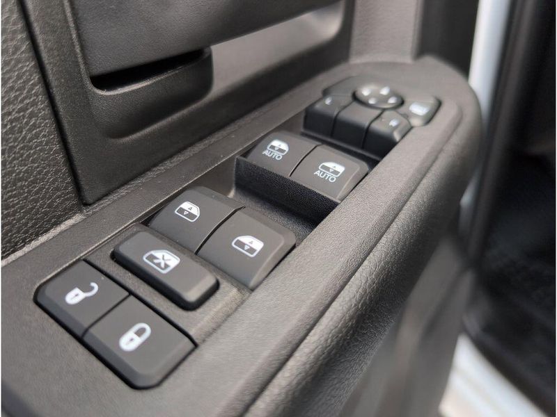 New 2026 RAM 2500 TradesmanImage 12