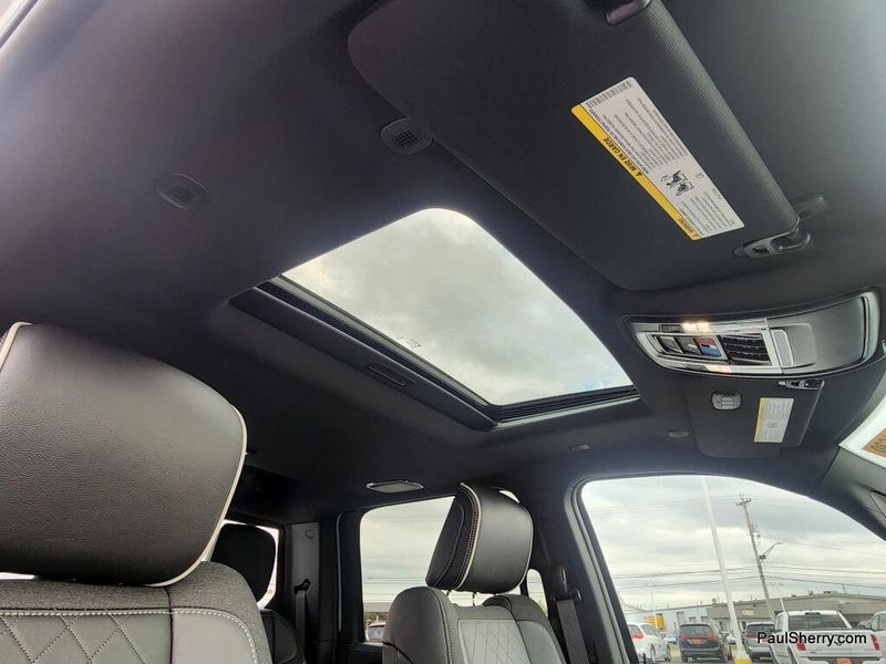 New 2026 RAM 2500 Limited Crew Cab 4x4 6'4' Box