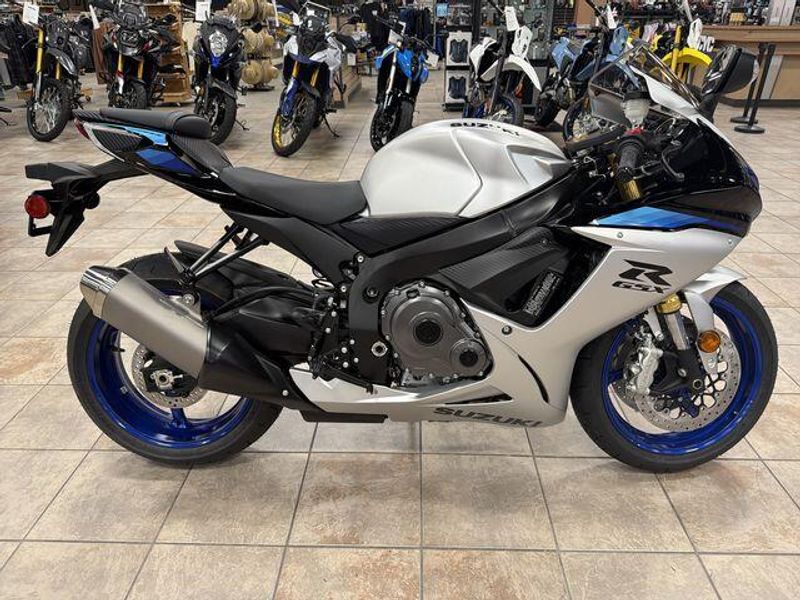 New 2026 Suzuki GSX-R750 Image 18