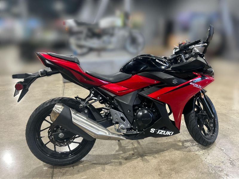 Used 2024 Suzuki GSX-R 250 Image 13