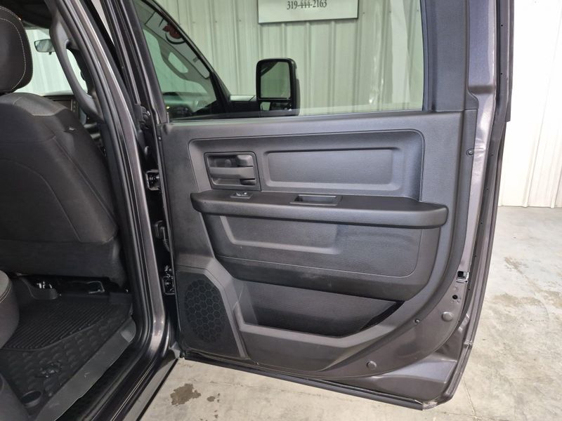 2023 RAM 2500 TradesmanImage 7