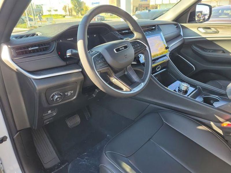 New 2026 Jeep Grand Cherokee Limited 4x2