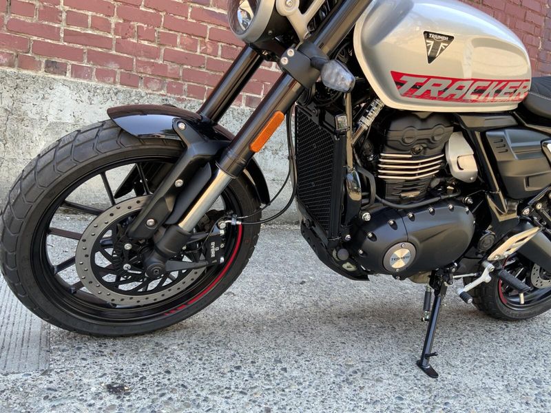 2027 Triumph STREET TRACKER 400