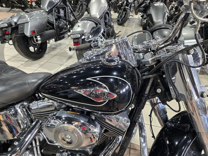 USED 2011 HARLEY SOFTAIL HERITAGE CLASSIC Image 9