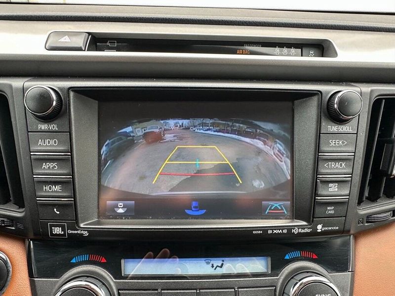 2018 Toyota RAV4 LimitedImage 6