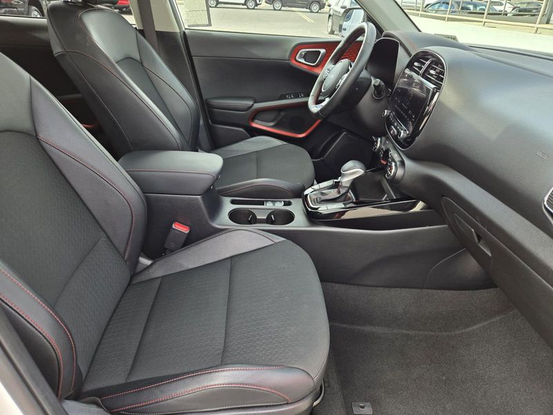 2023 Kia Soul GT-Line photo 33