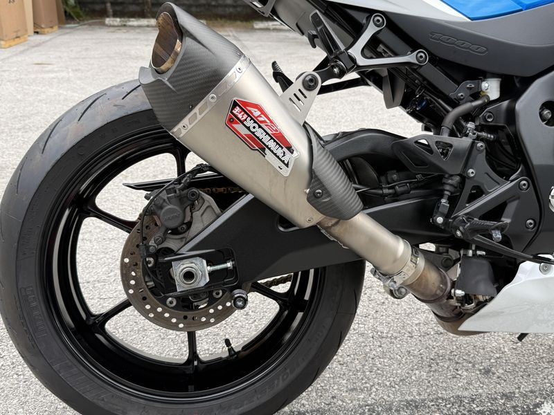 2025 Suzuki GSX-R1000RZ