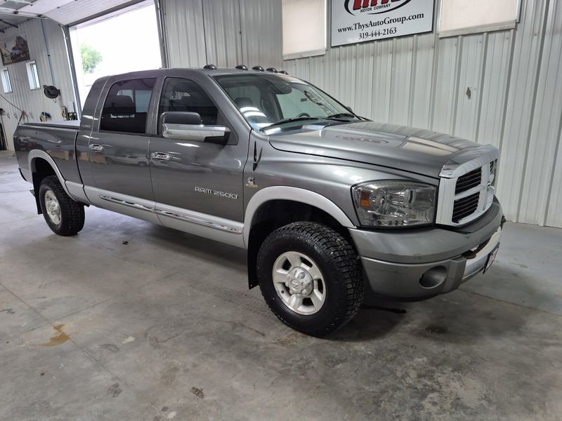 Used 2006 Dodge Ram 2500 LaramieImage 3