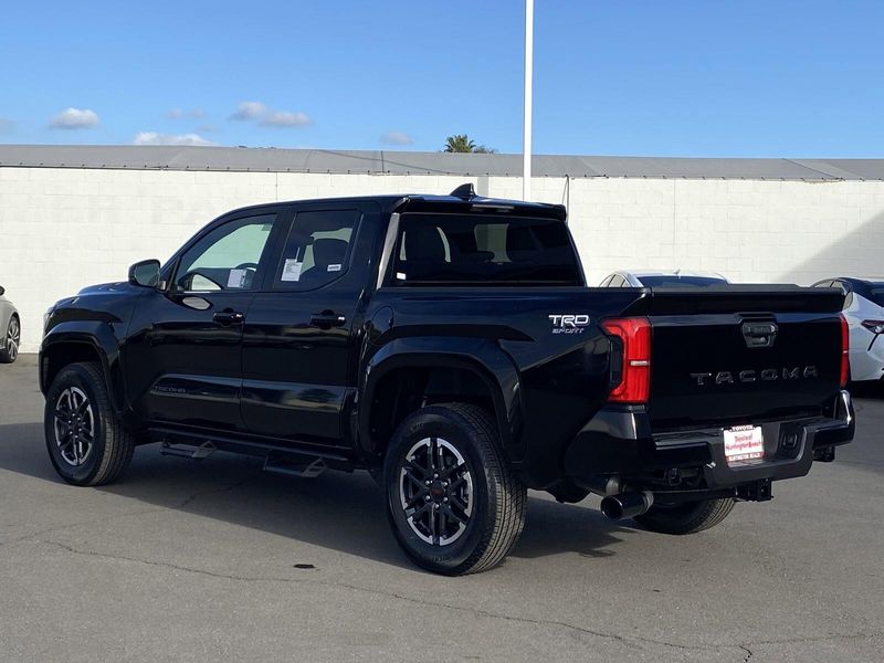 2025 Toyota Tacoma TRD SportImage 5