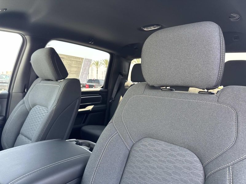 New 2026 RAM 1500 Big Horn Crew Cab 4x2 6'4' Box