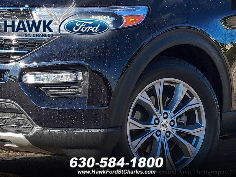 2022 Ford Explorer XLT photo 3