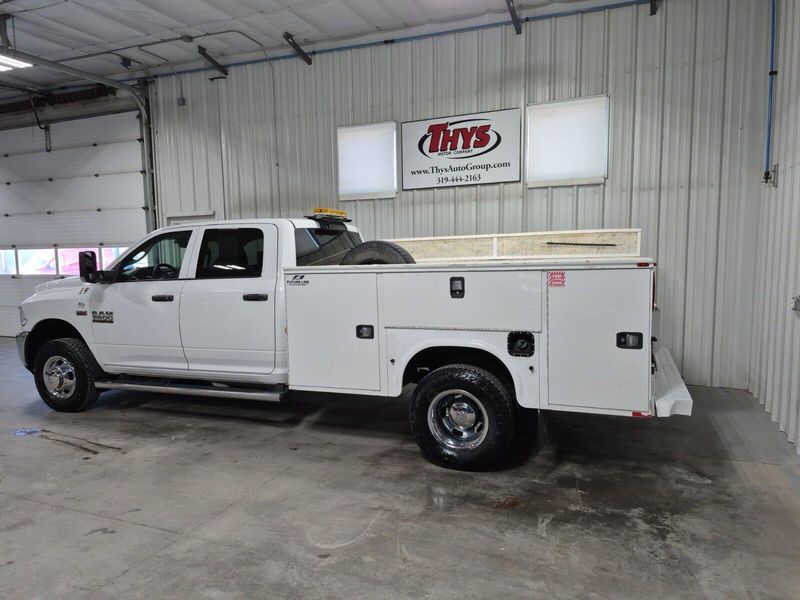 2018 RAM 3500 Chassis TradesmanImage 22