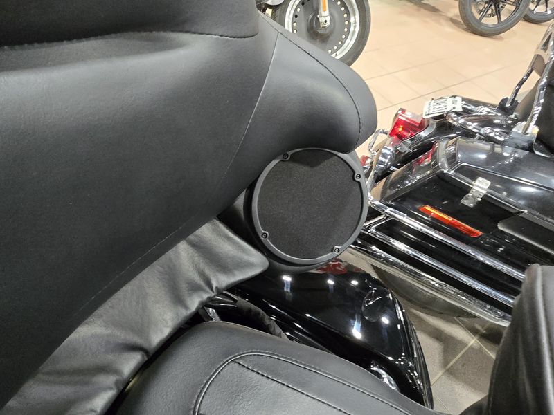 USED 2023 HARLEY ELECTRA GLIDE ULTRA LIMITED Image 13