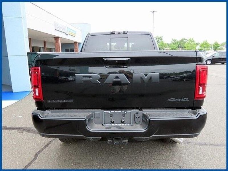 2025 RAM 2500 LaramieImage 6