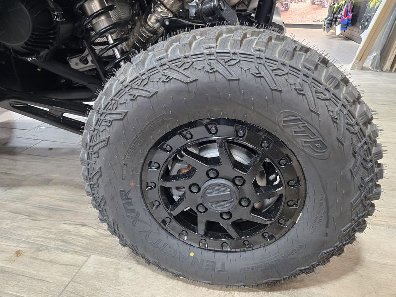 2025 Can-Am MAVERICK R X RS 999T DCT TRIPLE BLACK Image 26