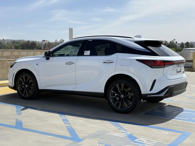New 2026 Lexus RX 350 F SPORT DesignImage 9