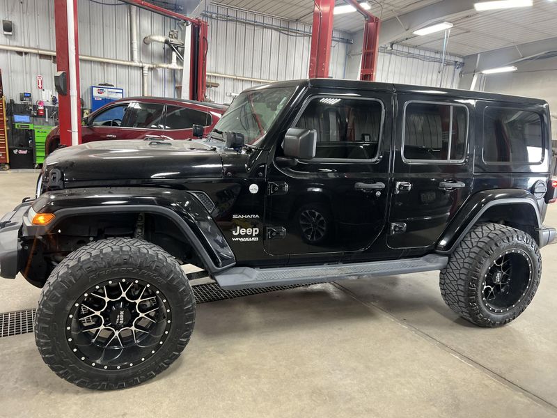 2018 Jeep Wrangler Unlimited SaharaImage 2
