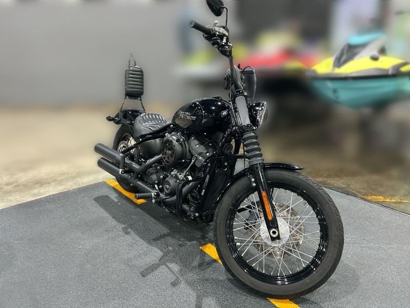 Used 2019 Harley-Davidson SOFT TAIL STREET BOB Image 17