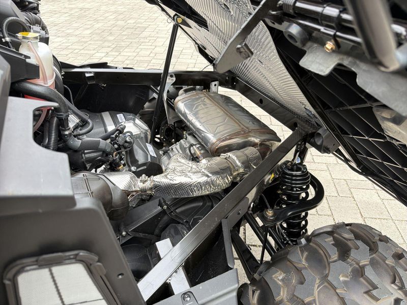 New 2026 Can-Am DEFENDER MAX DPS HD9 Image 22