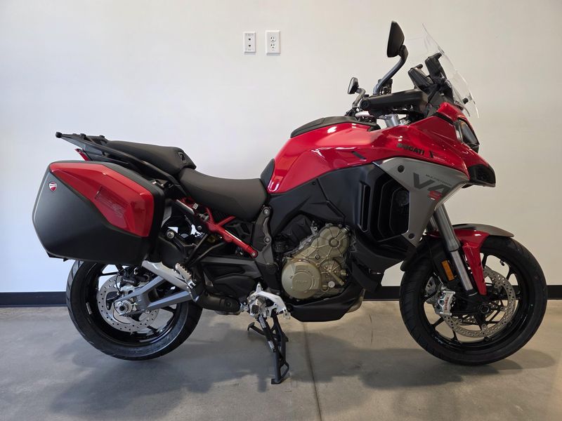 New 2025 Ducati Multistrada V4 S Travel  Radar 