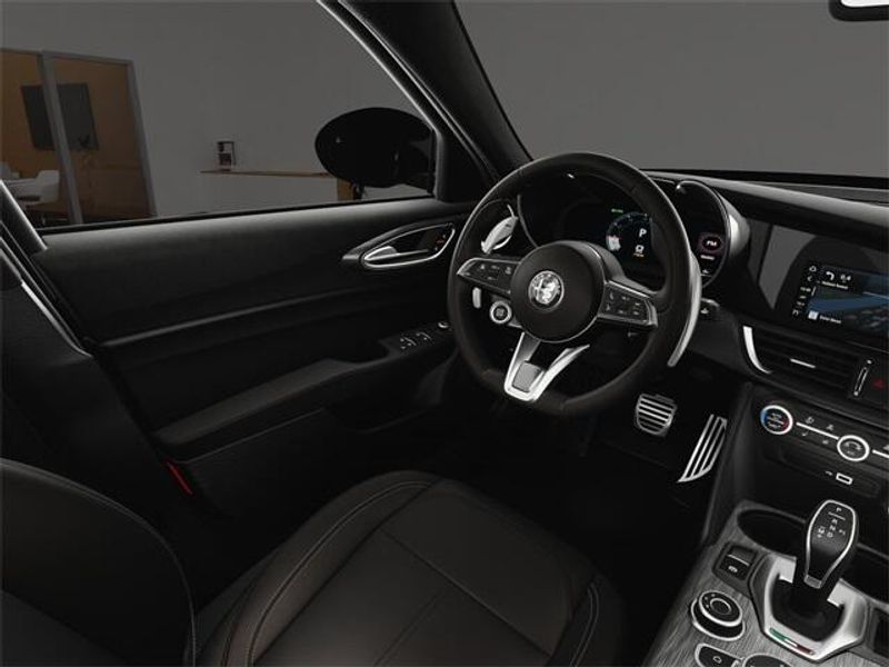 2025 Alfa Romeo Giulia photo 20