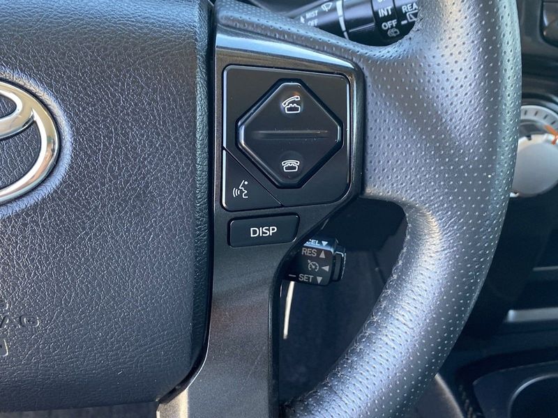 2019 Toyota 4Runner TRD Off-Road PremiumImage 27