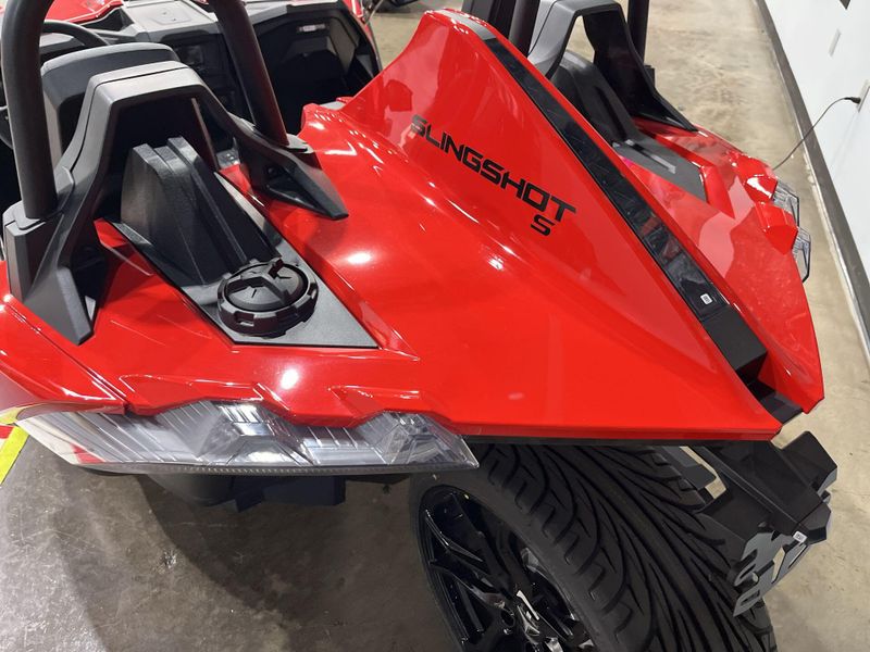 New 2025 Polaris SLINGSHOT S AUTODRIVE Image 12