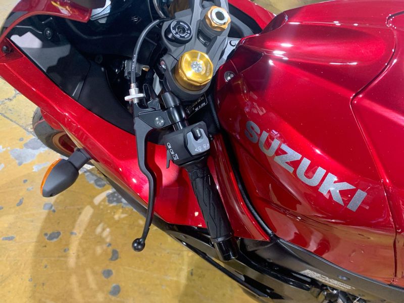 New 2025 Suzuki GSX-R1000R Image 13
