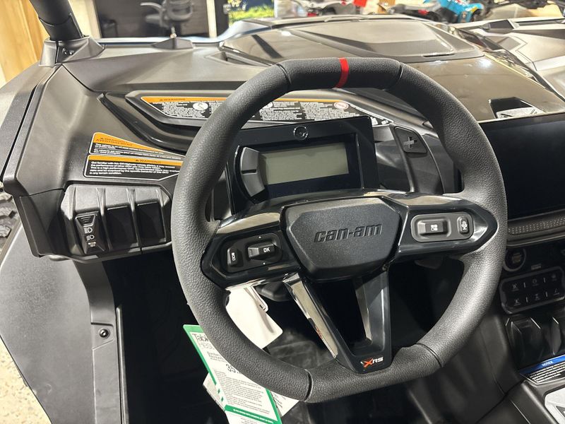 New 2026 Can-Am MAVERICK R MAX X RS WITH SMART-SHOX 999T DCT Image 22
