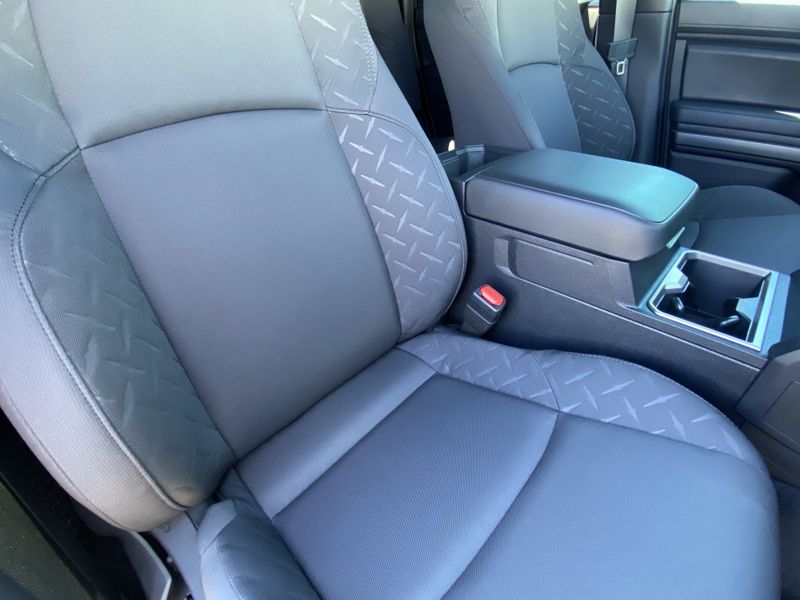 New 2025 Toyota Tacoma SR5Image 11