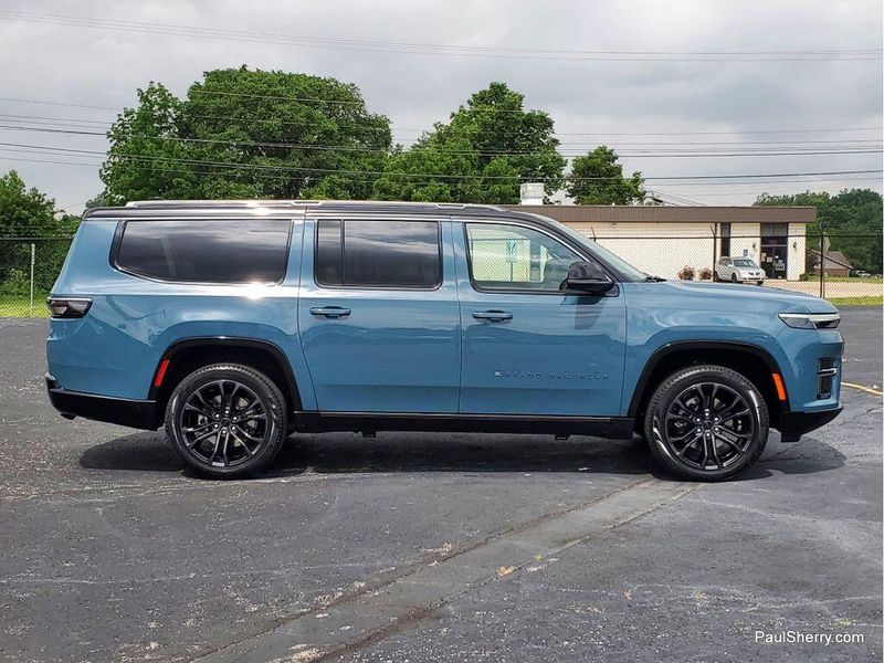 2026 Jeep Grand Wagoneer L Summit Obsidian 4x4