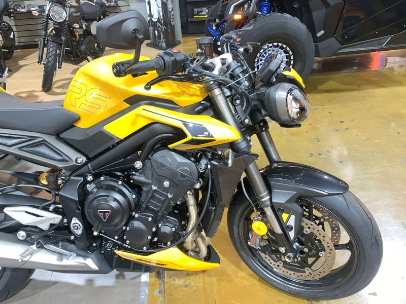 New 2025 Triumph STREET TRIPLE 765 RS Image 12