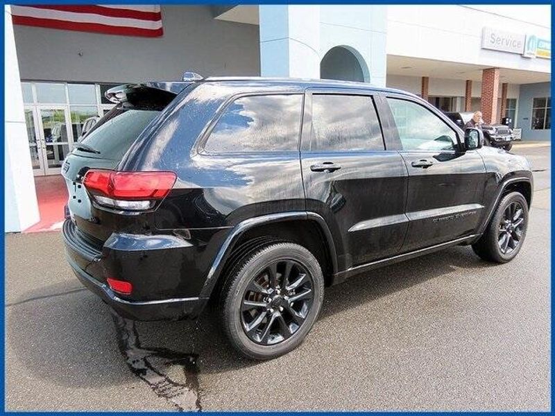 2022 Jeep Grand Cherokee WK Laredo XImage 7