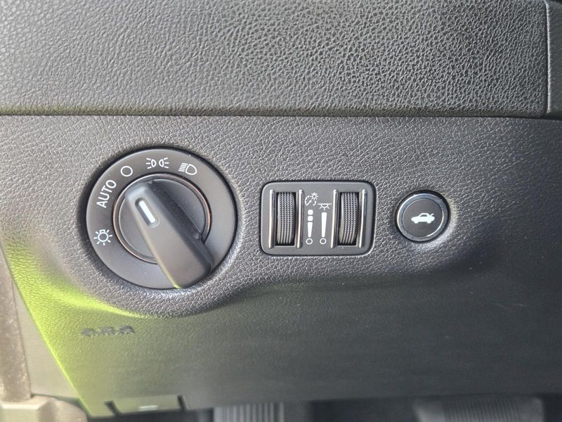 Used 2023 Dodge Charger SXT RWD