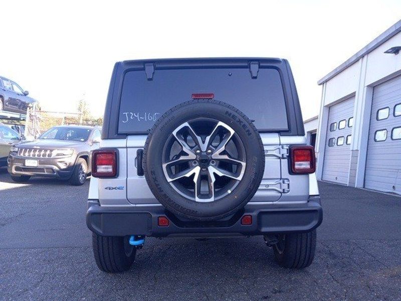 New 2024 Jeep Wrangler 4xE Garavel Jeep Norwalk CT 06851