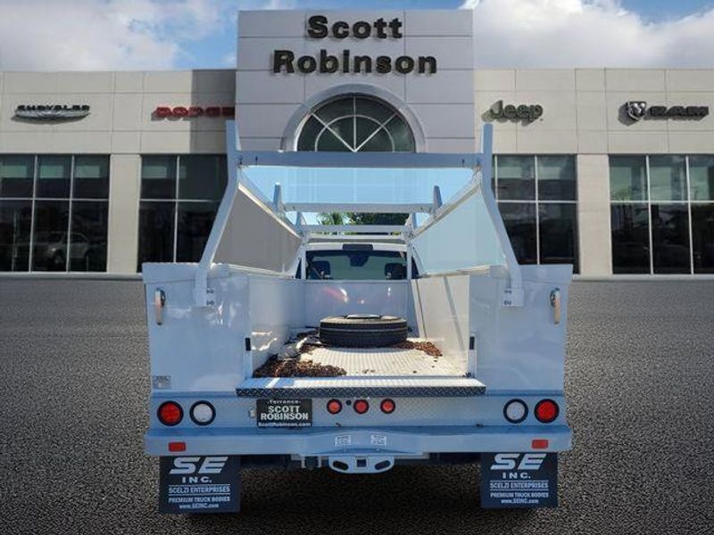 New 2025 RAM 3500 Tradesman Chassis Regular Cab 4x2 84' Ca