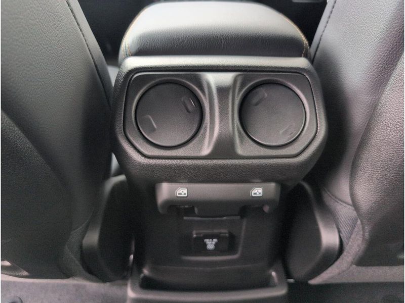 New 2026 Jeep Wrangler 4-door SaharaImage 36