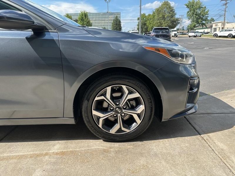 2019 Kia Forte LXSImage 12