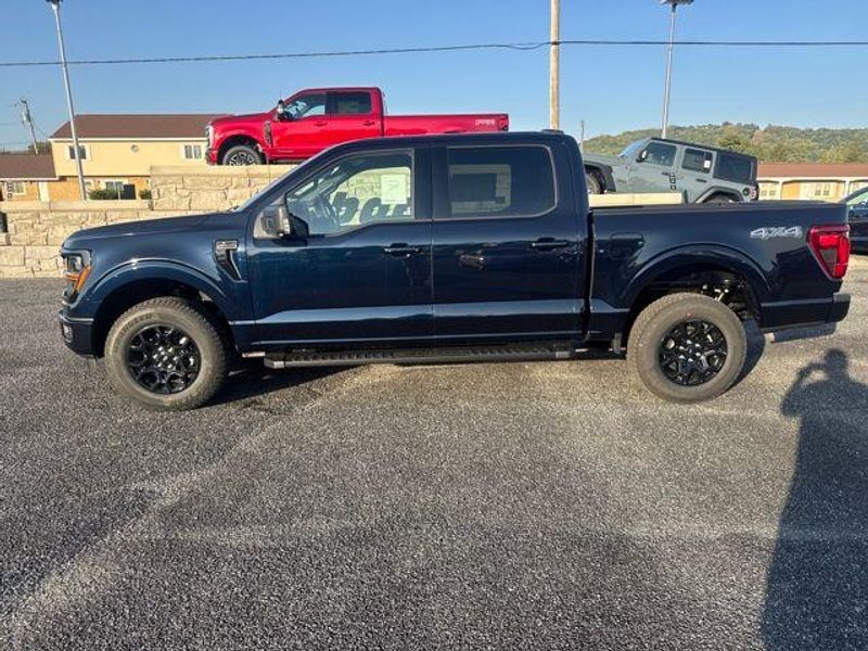2025 Ford F-150 XLT photo 2