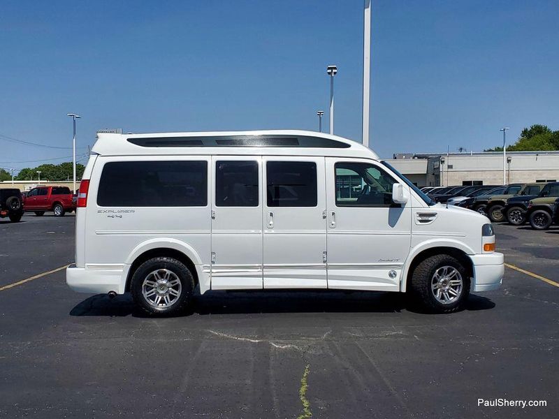 2020 GMC Savana Cargo Image 12